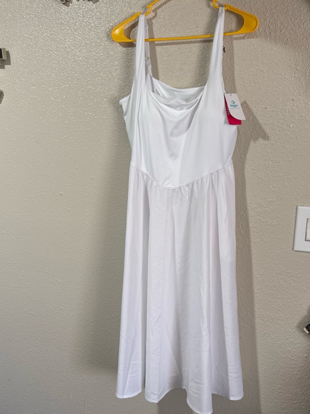 iuga White Athletic summer dress with Cowl Neck